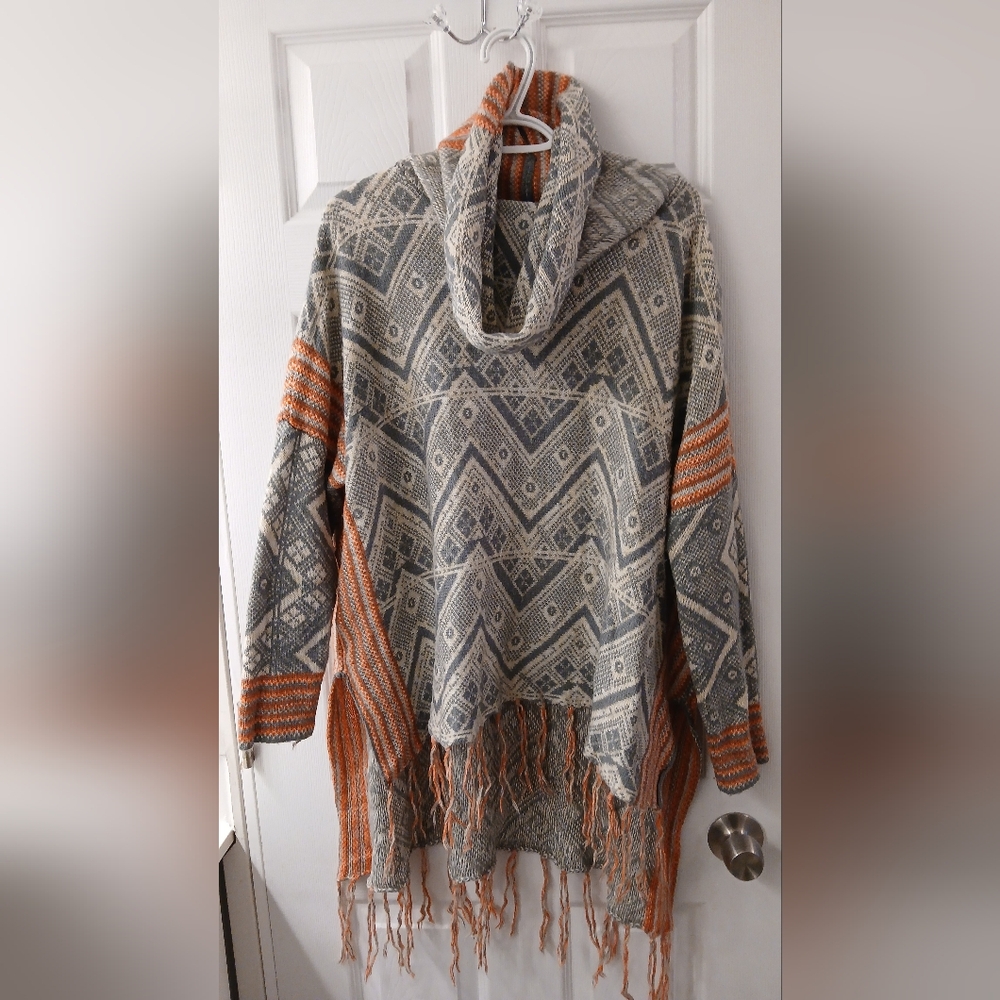 Umgee USA Boho Cowl Neck Fringe Sweater ML – Aztec Print Cozy Chic